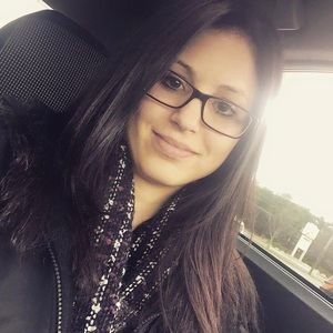 Meet your Posher, Caitlyn